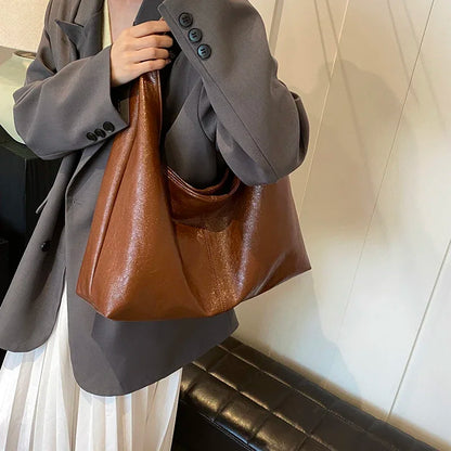 Luxe PU Leather Hobo Bag – Winter 2025 Edition